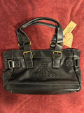 Bolso negro y dorado con logo estampado