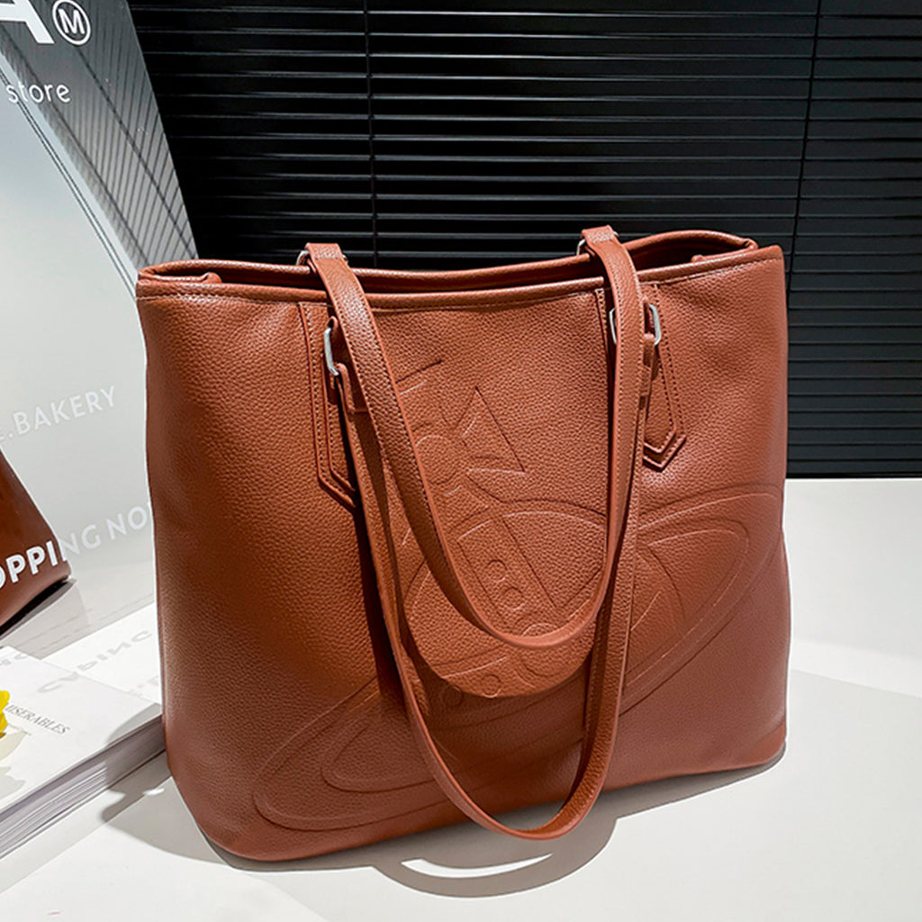 Bolso de hombro con logo estampado