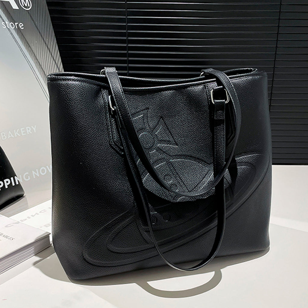 Bolso de hombro con logo estampado