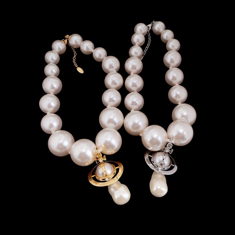 Collar de Perlas Gigantes