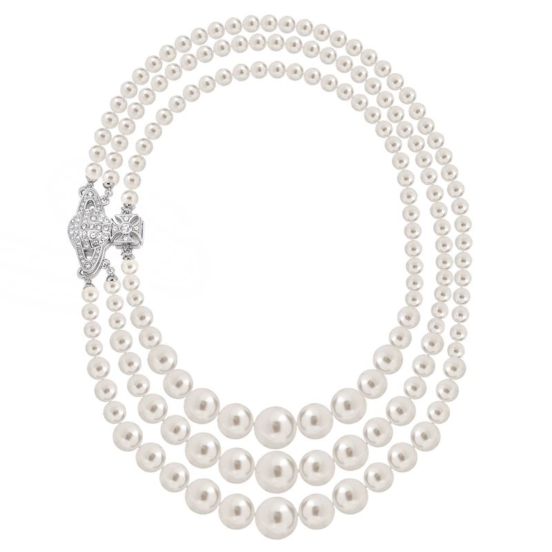 Collar de Perlas con Triple Hilera